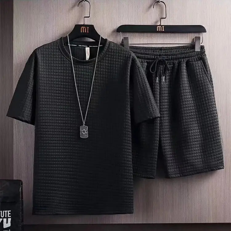 Men's Casual Outfit: Tee & Shorts Set