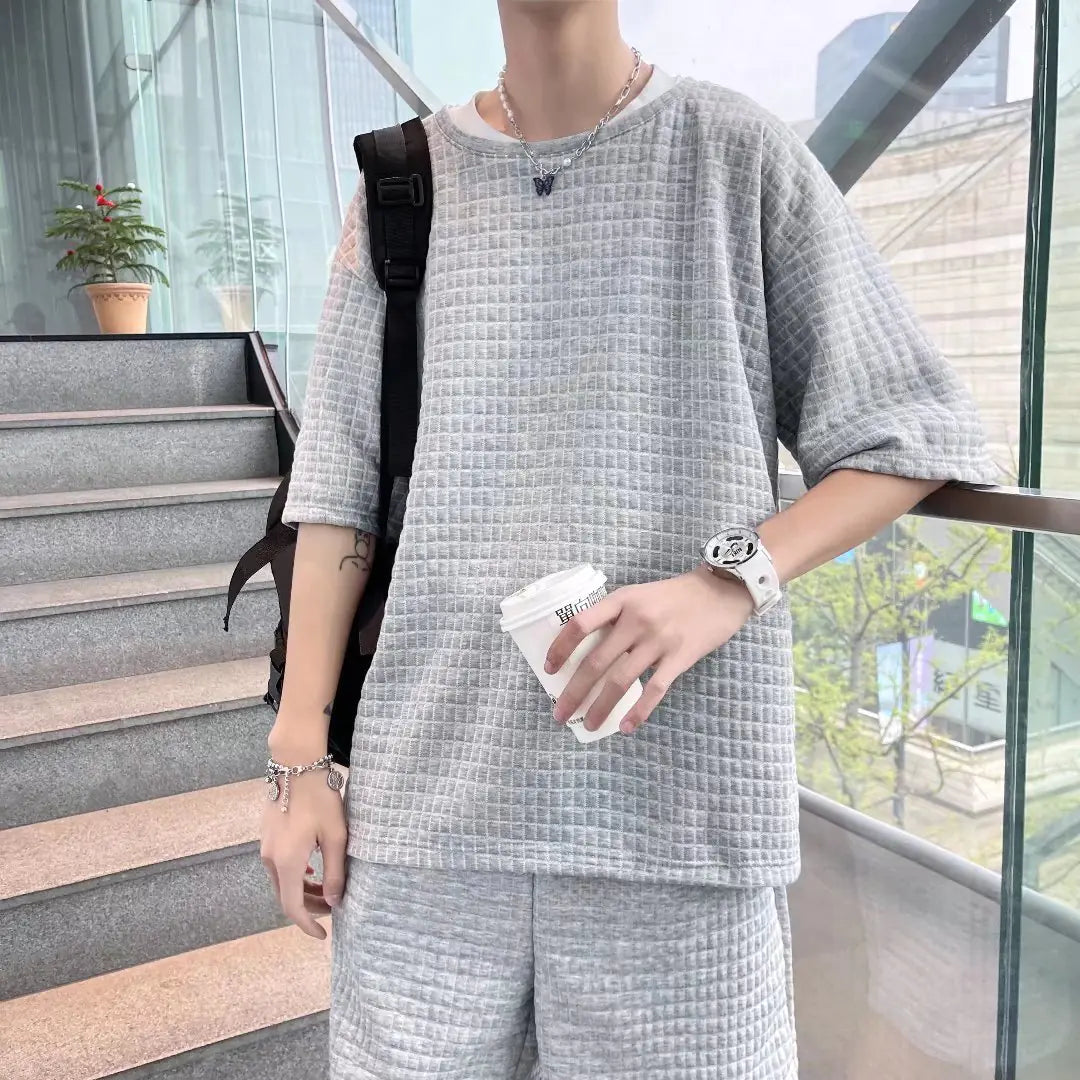 Men's Casual Outfit: Tee & Shorts Set